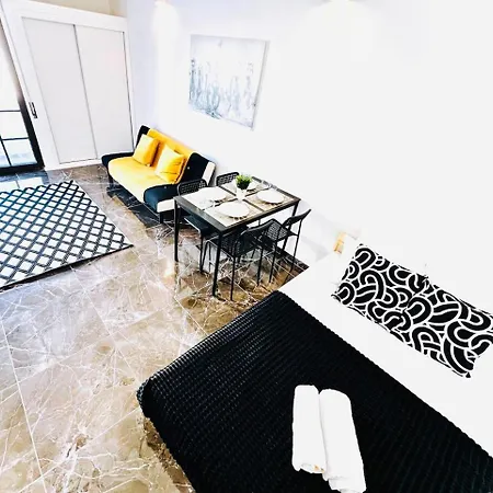 Apartament Com Vista Rua Da Oura -