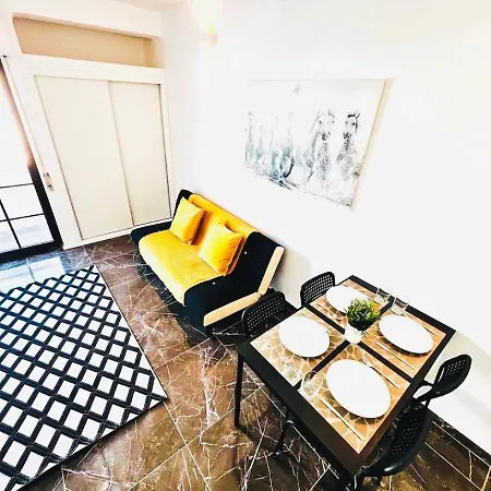 Com Vista Rua Da Oura -