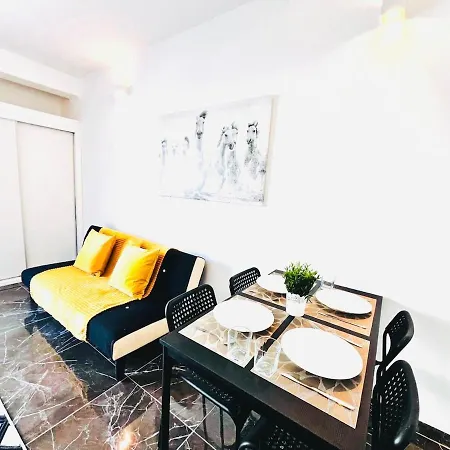 Apartament Com Vista Rua Da Oura - *