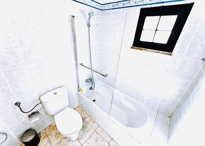 Com Vista Rua Da Oura -