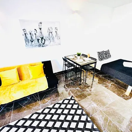 Apartment Com Vista Rua Da Oura -