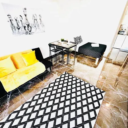 Appartamento Com Vista Rua Da Oura - *